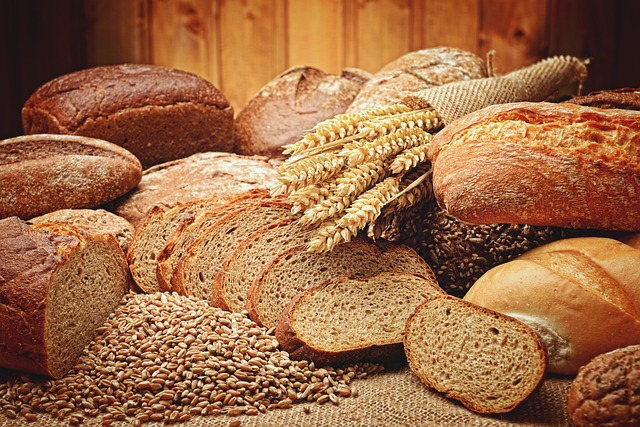 4 Places to Find Amazing Bread Scoring Designs
